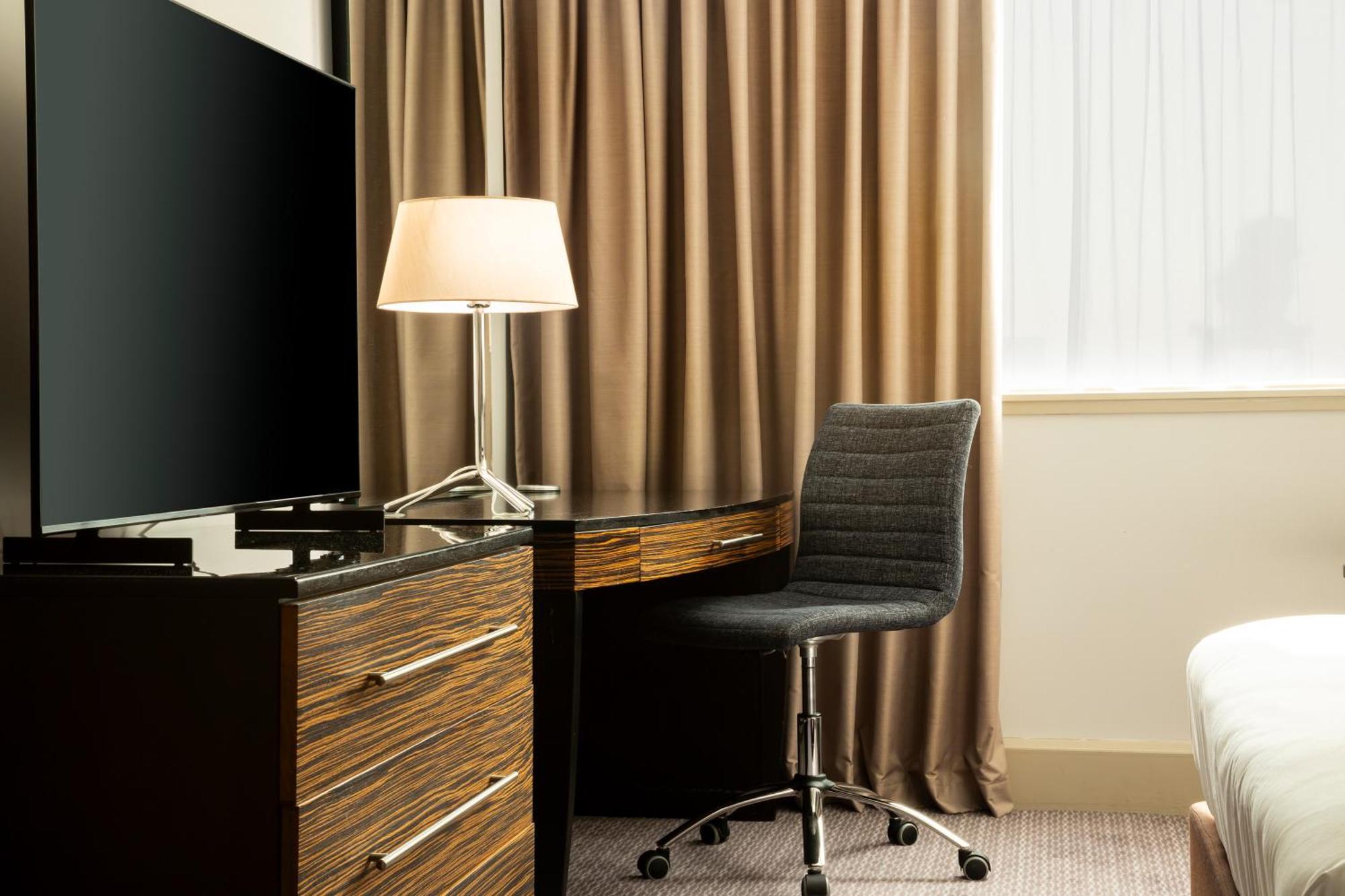 Crowne Plaza Glasgow, an IHG Hotel Zewnętrze zdjęcie
